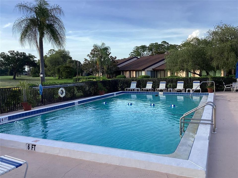For Sale: $249,900 (2 beds, 2 baths, 1274 Square Feet)