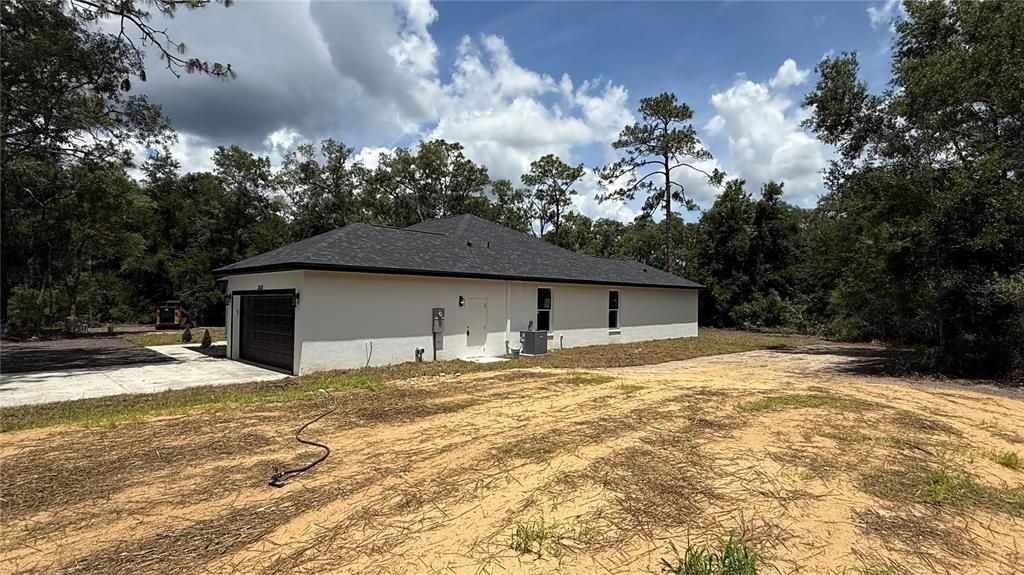 For Sale: $539,900 (4 beds, 2 baths, 2061 Square Feet)