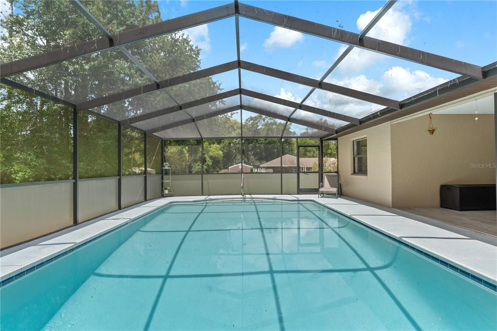 For Sale: $294,000 (3 beds, 2 baths, 1415 Square Feet)