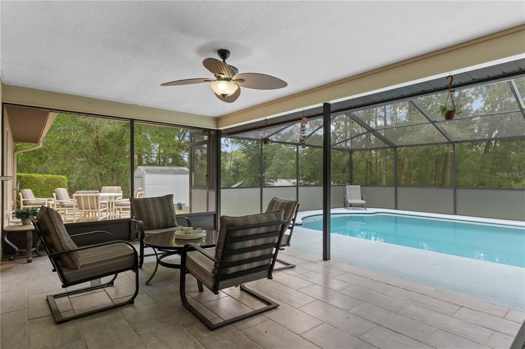 For Sale: $294,000 (3 beds, 2 baths, 1415 Square Feet)