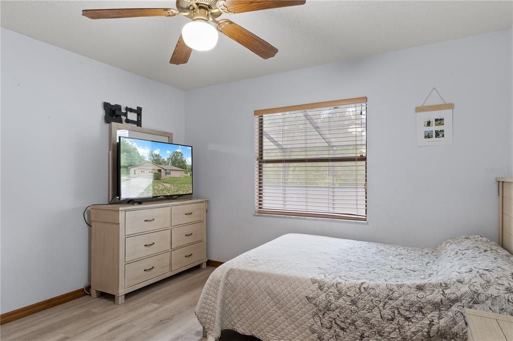 For Sale: $294,000 (3 beds, 2 baths, 1415 Square Feet)