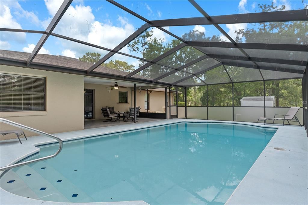 For Sale: $294,000 (3 beds, 2 baths, 1415 Square Feet)