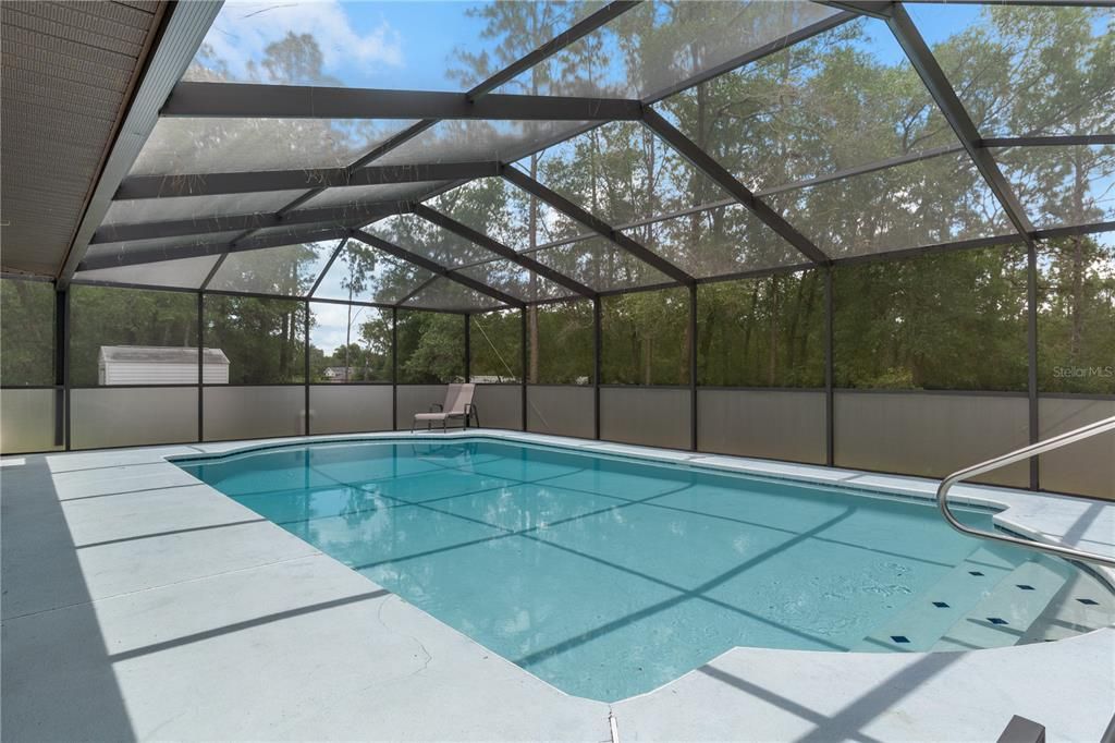 For Sale: $294,000 (3 beds, 2 baths, 1415 Square Feet)