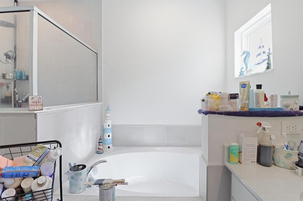 For Sale: $375,000 (4 beds, 3 baths, 2180 Square Feet)