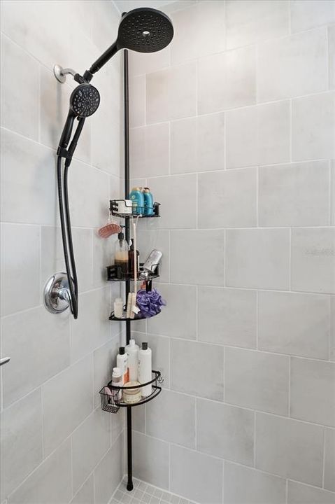 For Sale: $375,000 (4 beds, 3 baths, 2180 Square Feet)