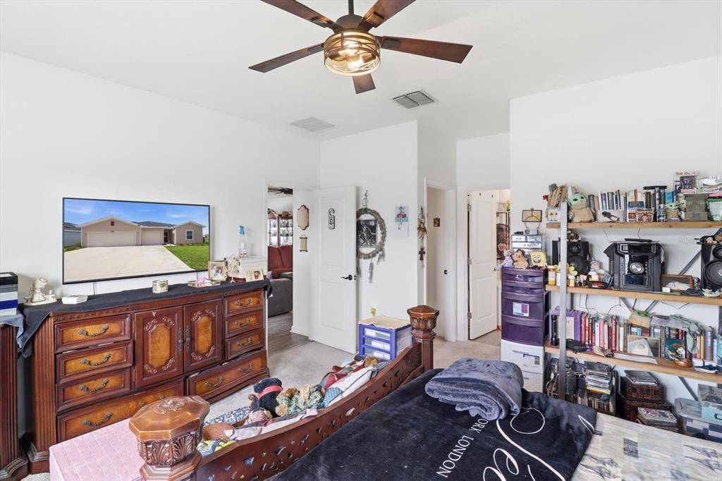 For Sale: $375,000 (4 beds, 3 baths, 2180 Square Feet)