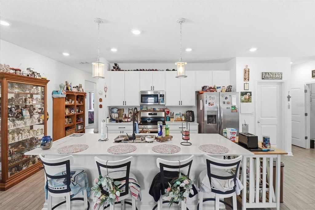 For Sale: $375,000 (4 beds, 3 baths, 2180 Square Feet)