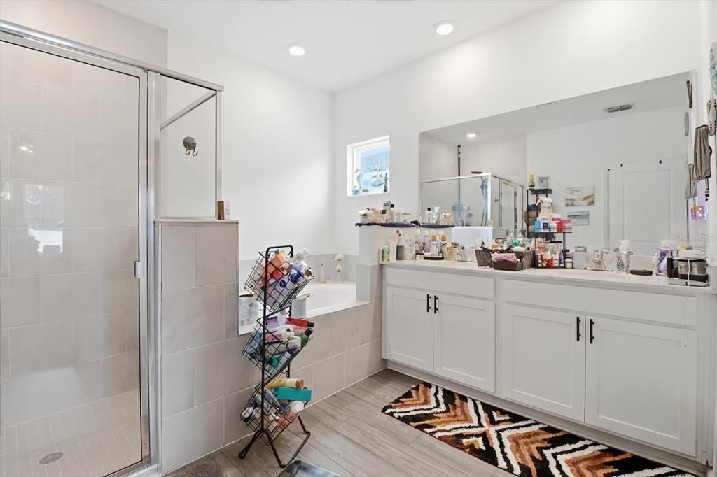 For Sale: $375,000 (4 beds, 3 baths, 2180 Square Feet)