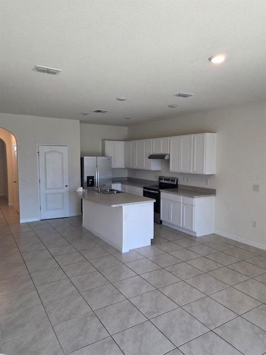 For Sale: $360,000 (3 beds, 2 baths, 1676 Square Feet)