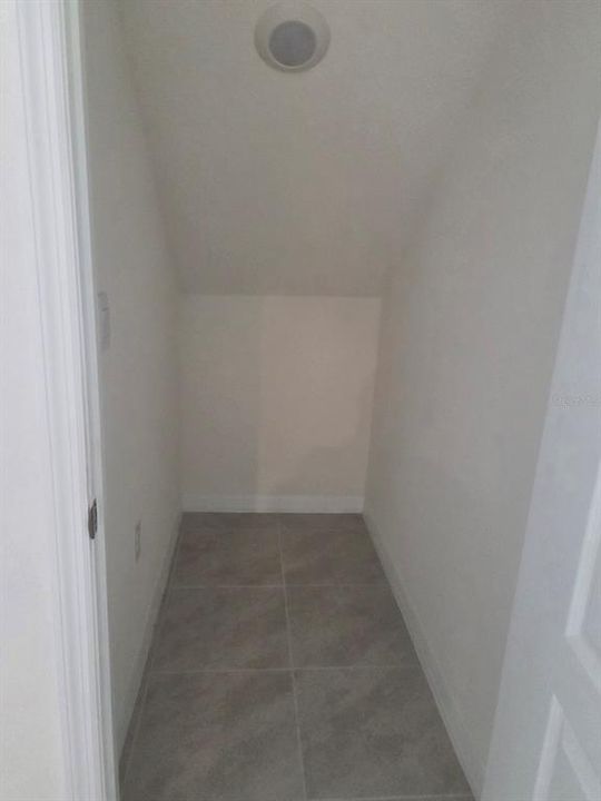 For Sale: $360,000 (3 beds, 2 baths, 1676 Square Feet)