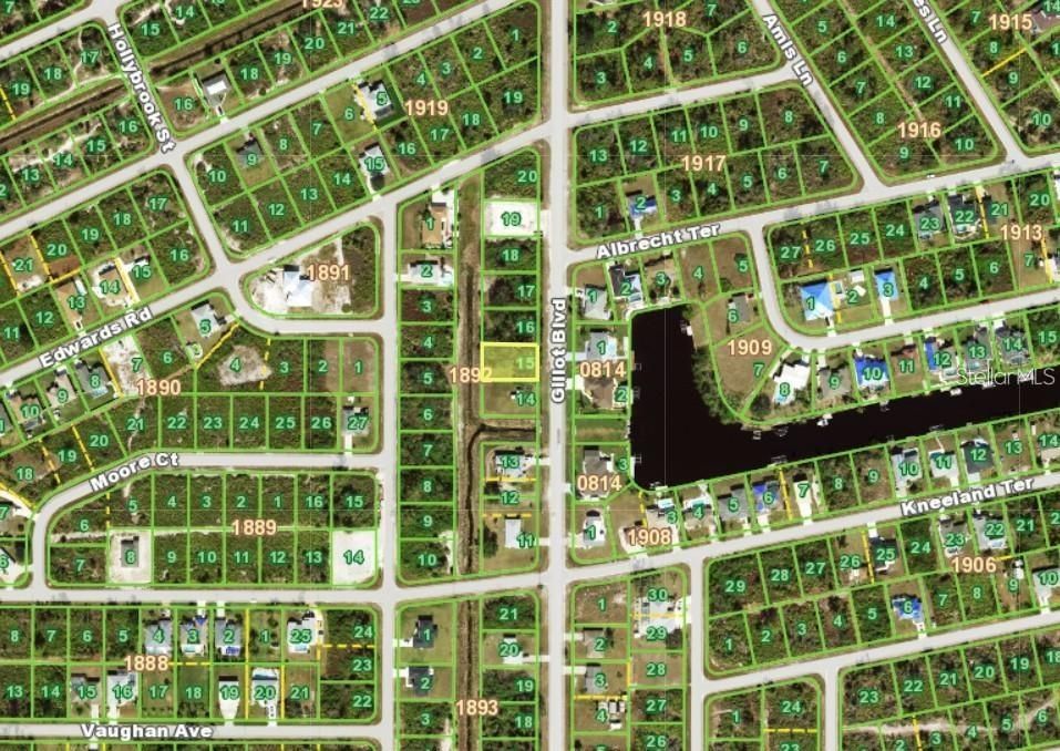 For Sale: $11,000 (0.23 acres)