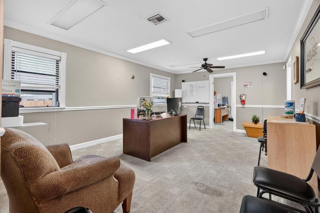 For Sale: $525,000 (0 beds, 0 baths, 924 Square Feet)