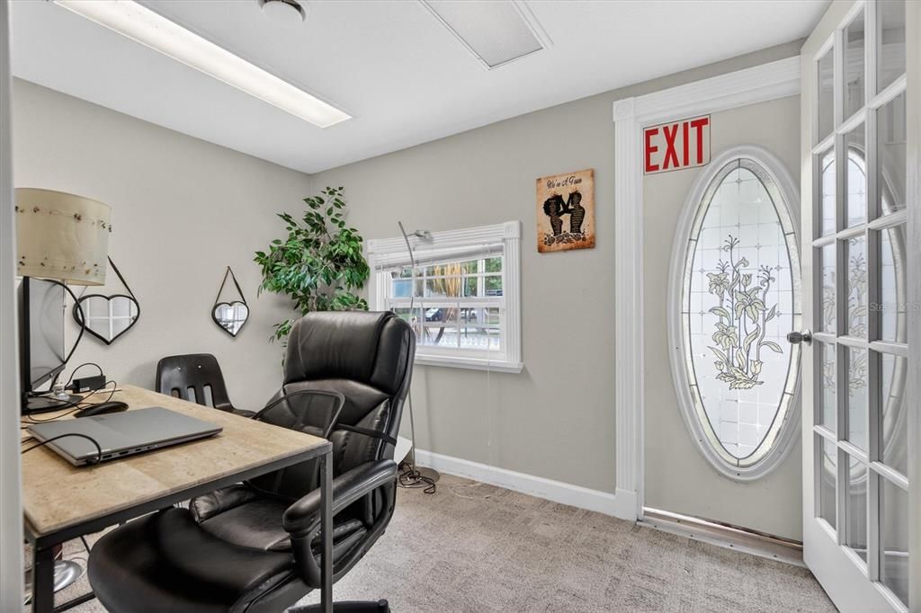 For Sale: $525,000 (0 beds, 0 baths, 924 Square Feet)