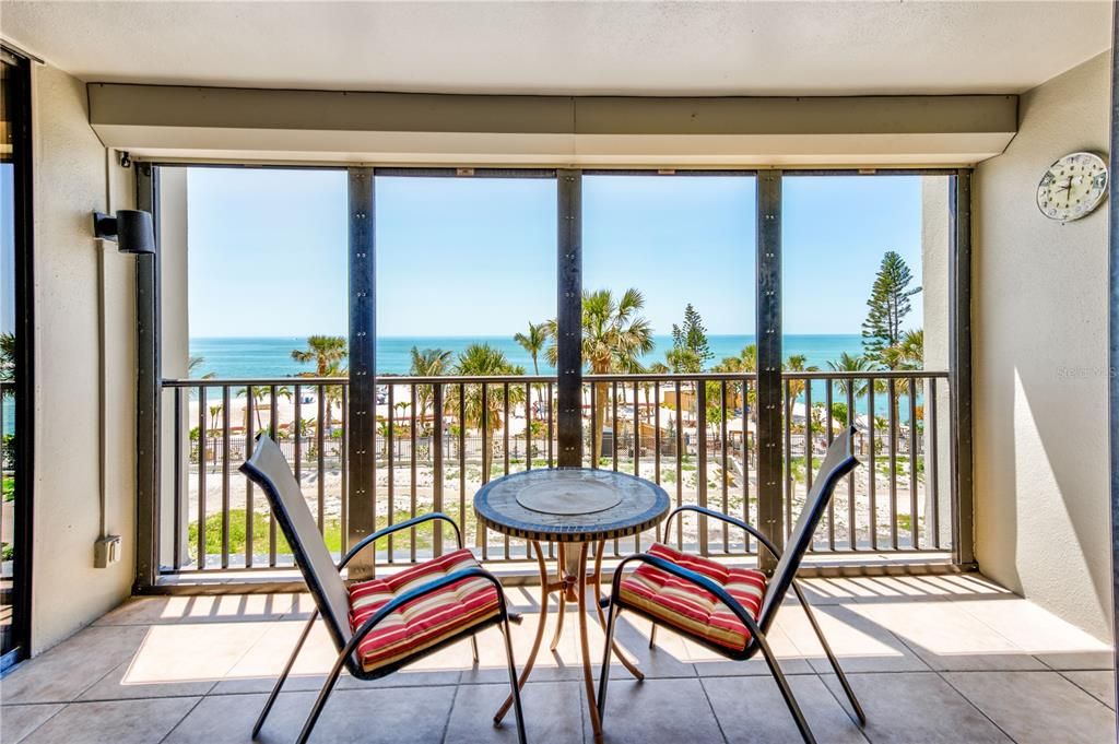For Rent: $4,000 (2 beds, 2 baths, 1180 Square Feet)