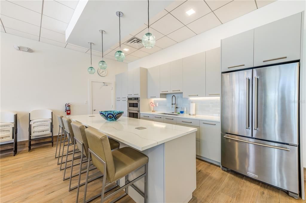 For Rent: $4,000 (2 beds, 2 baths, 1180 Square Feet)