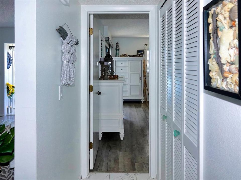 For Sale: $135,500 (2 beds, 2 baths, 1044 Square Feet)