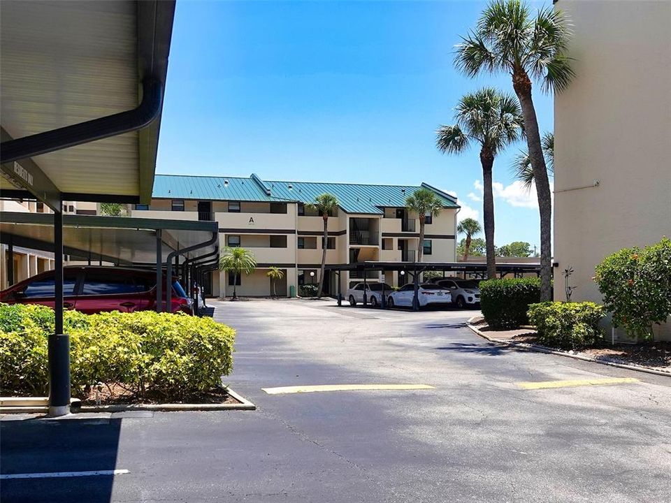 For Sale: $135,500 (2 beds, 2 baths, 1044 Square Feet)