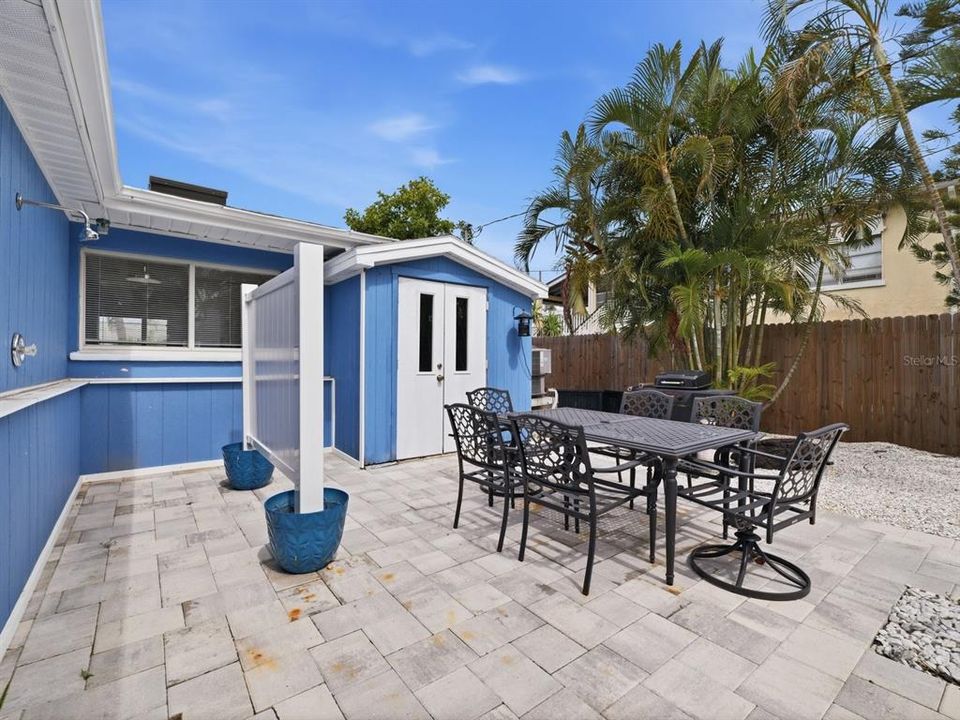 For Sale: $689,000 (2 beds, 2 baths, 1148 Square Feet)