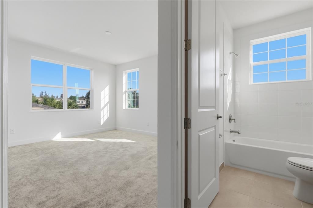 En Venta: $679,000 (5 camas, 5 baños, 3307 Pies cuadrados)
