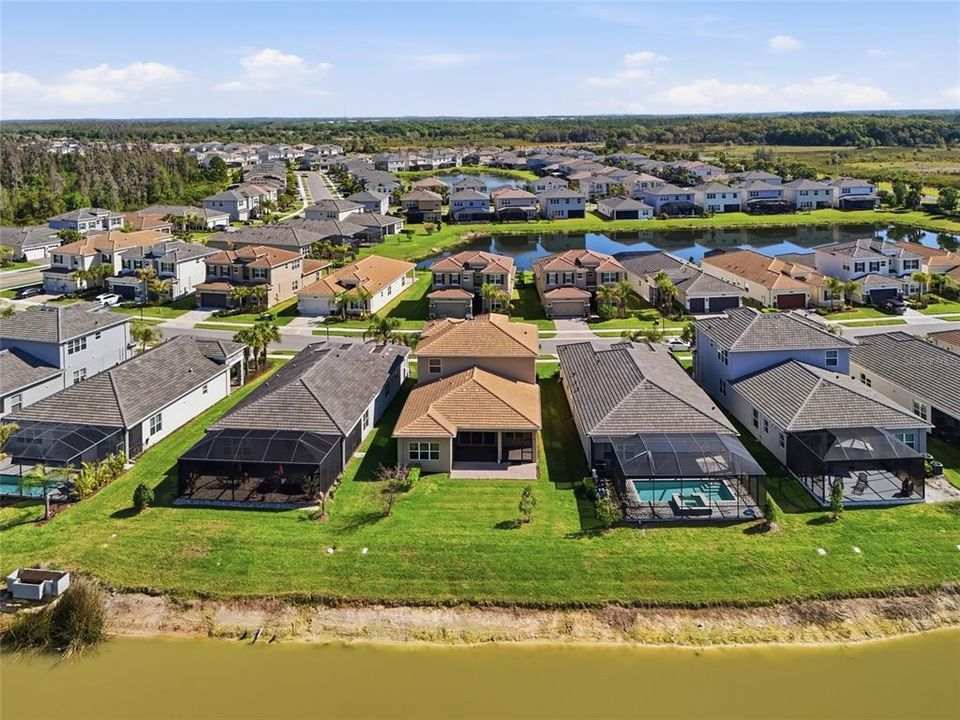 En Venta: $679,000 (5 camas, 5 baños, 3307 Pies cuadrados)