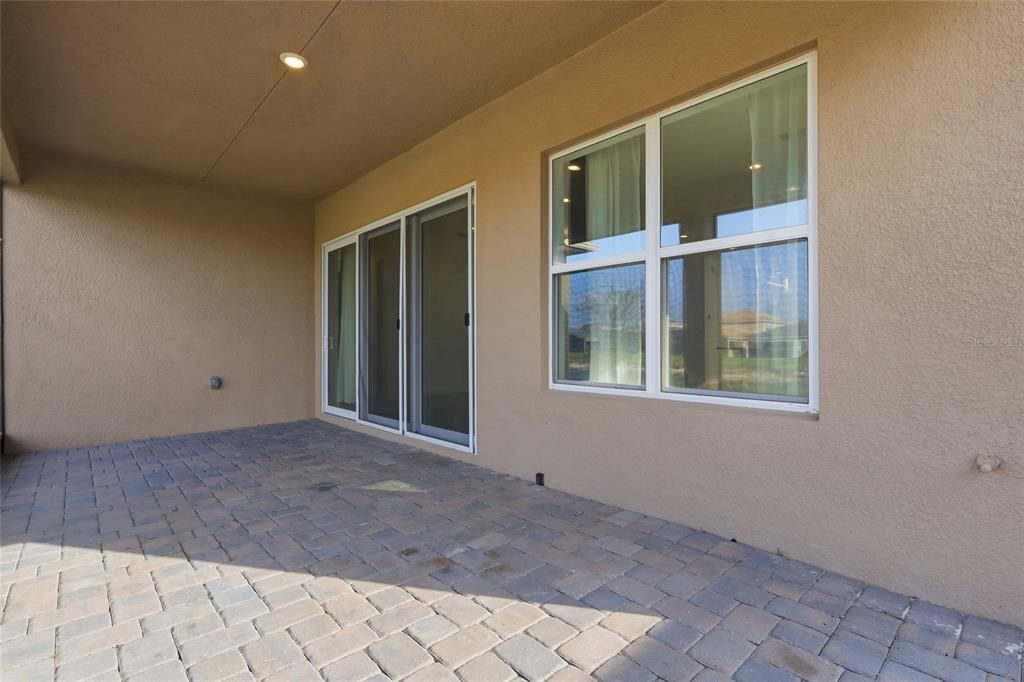 En Venta: $679,000 (5 camas, 5 baños, 3307 Pies cuadrados)