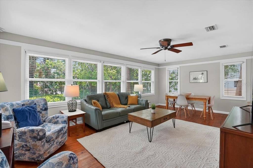 For Sale: $1,595,000 (3 beds, 3 baths, 2019 Square Feet)