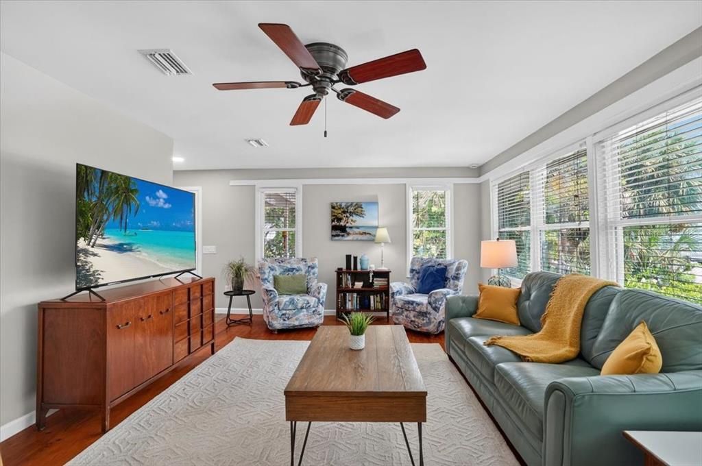 For Sale: $1,595,000 (3 beds, 3 baths, 2019 Square Feet)