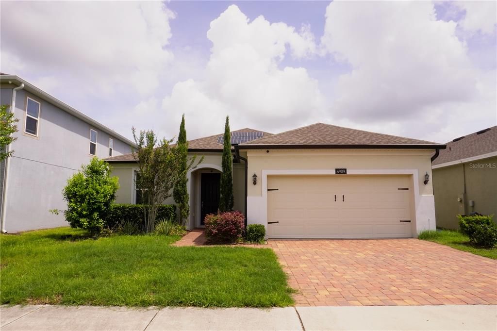 For Rent: $2,500 (4 beds, 2 baths, 1714 Square Feet)