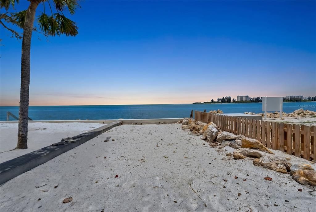 For Rent: $6,500 (4 beds, 4 baths, 3031 Square Feet)