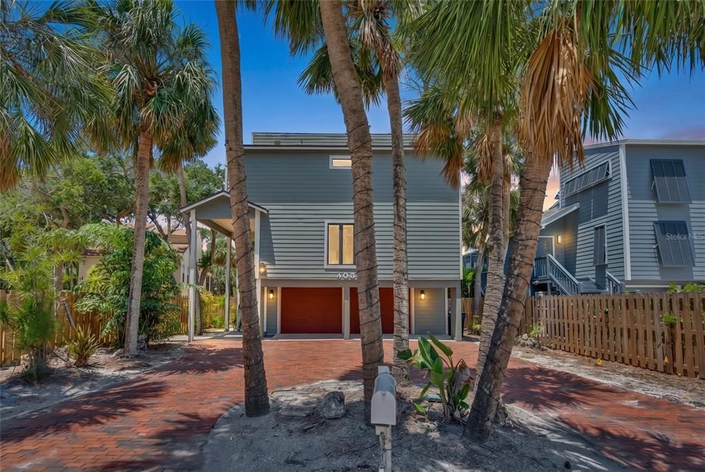 For Rent: $6,500 (4 beds, 4 baths, 3031 Square Feet)