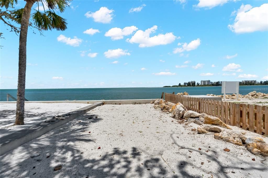 For Rent: $6,500 (4 beds, 4 baths, 3031 Square Feet)