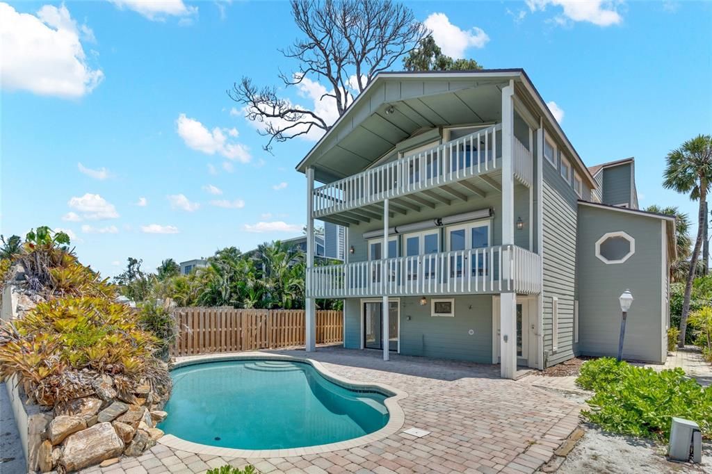 For Rent: $6,500 (4 beds, 4 baths, 3031 Square Feet)