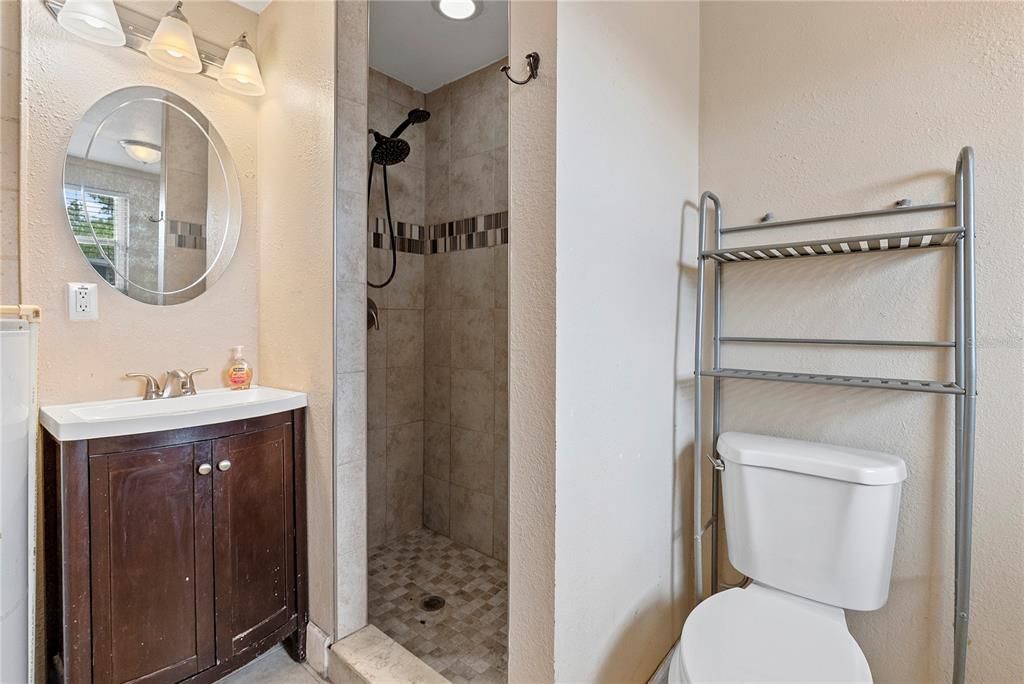 For Sale: $265,000 (3 beds, 2 baths, 1173 Square Feet)