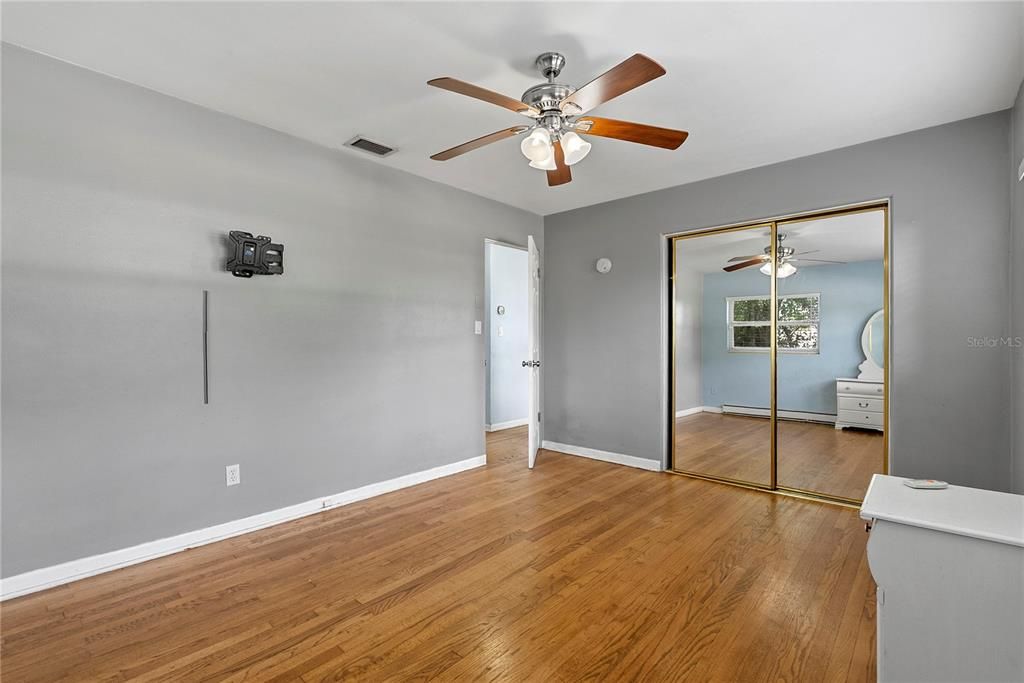 For Sale: $265,000 (3 beds, 2 baths, 1173 Square Feet)