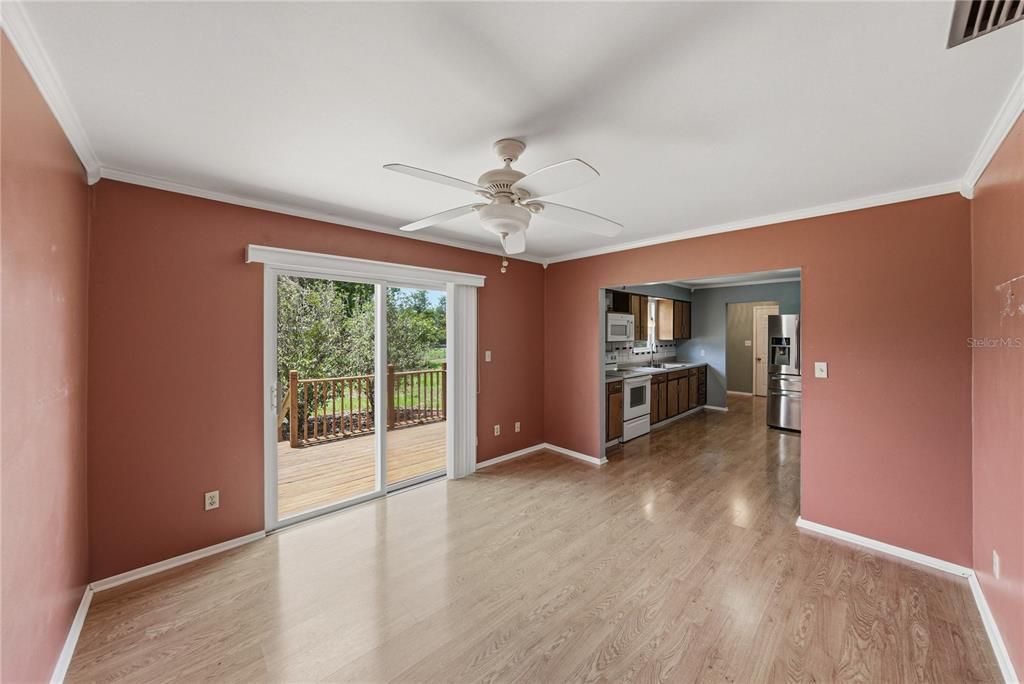 For Sale: $319,900 (2 beds, 2 baths, 1456 Square Feet)