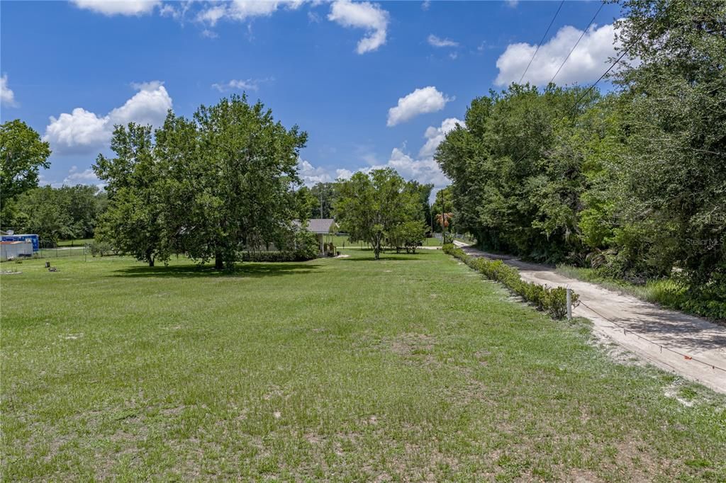 For Sale: $319,900 (2 beds, 2 baths, 1456 Square Feet)