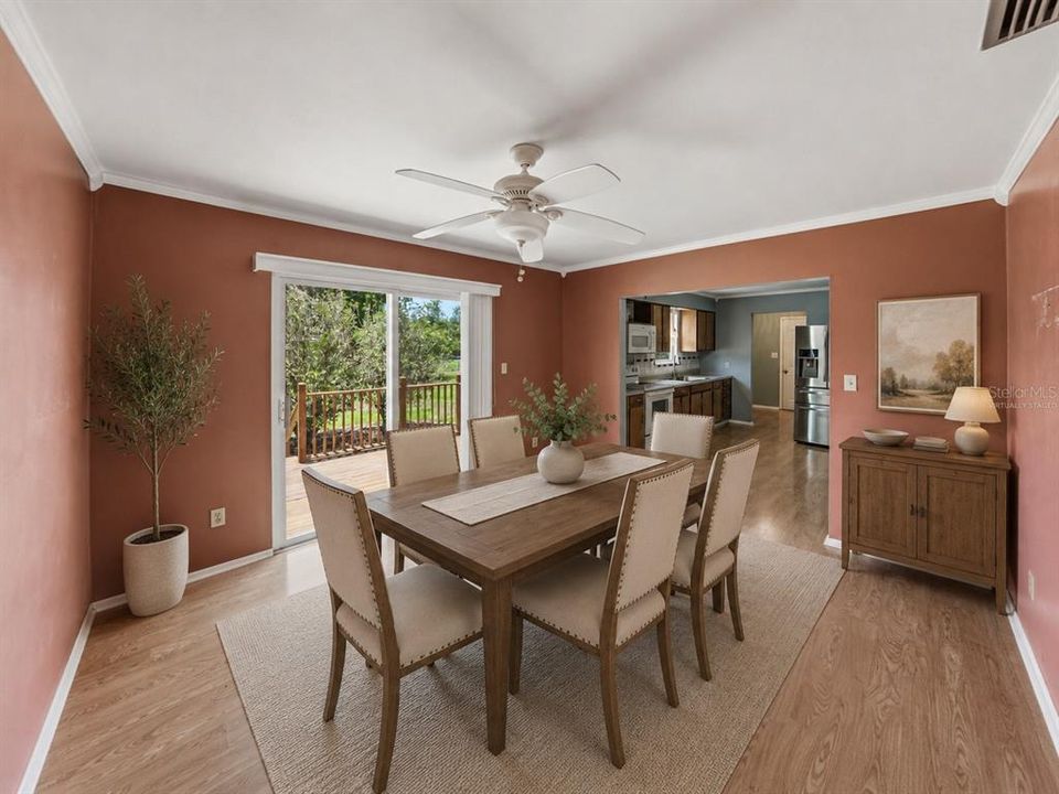 For Sale: $319,900 (2 beds, 2 baths, 1456 Square Feet)
