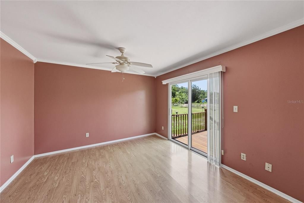For Sale: $319,900 (2 beds, 2 baths, 1456 Square Feet)
