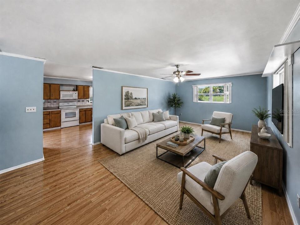 For Sale: $319,900 (2 beds, 2 baths, 1456 Square Feet)