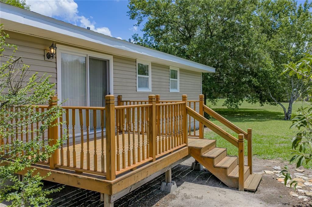 For Sale: $319,900 (2 beds, 2 baths, 1456 Square Feet)