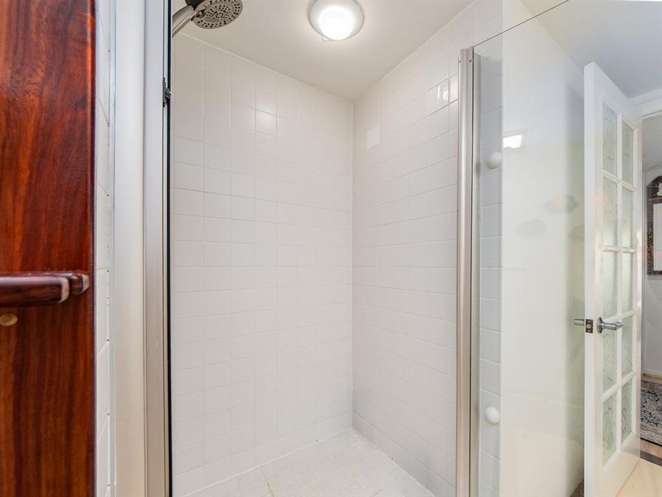 En Venta: $725,000 (2 camas, 2 baños, 1394 Pies cuadrados)