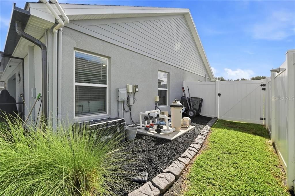 For Sale: $400,000 (3 beds, 2 baths, 1886 Square Feet)