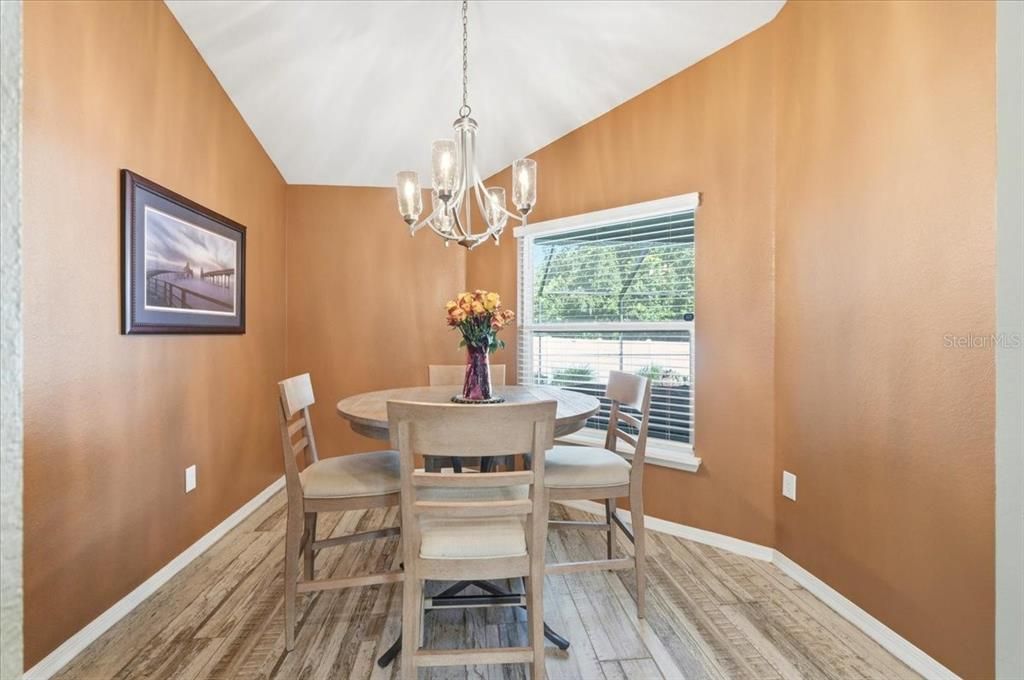 For Sale: $400,000 (3 beds, 2 baths, 1886 Square Feet)