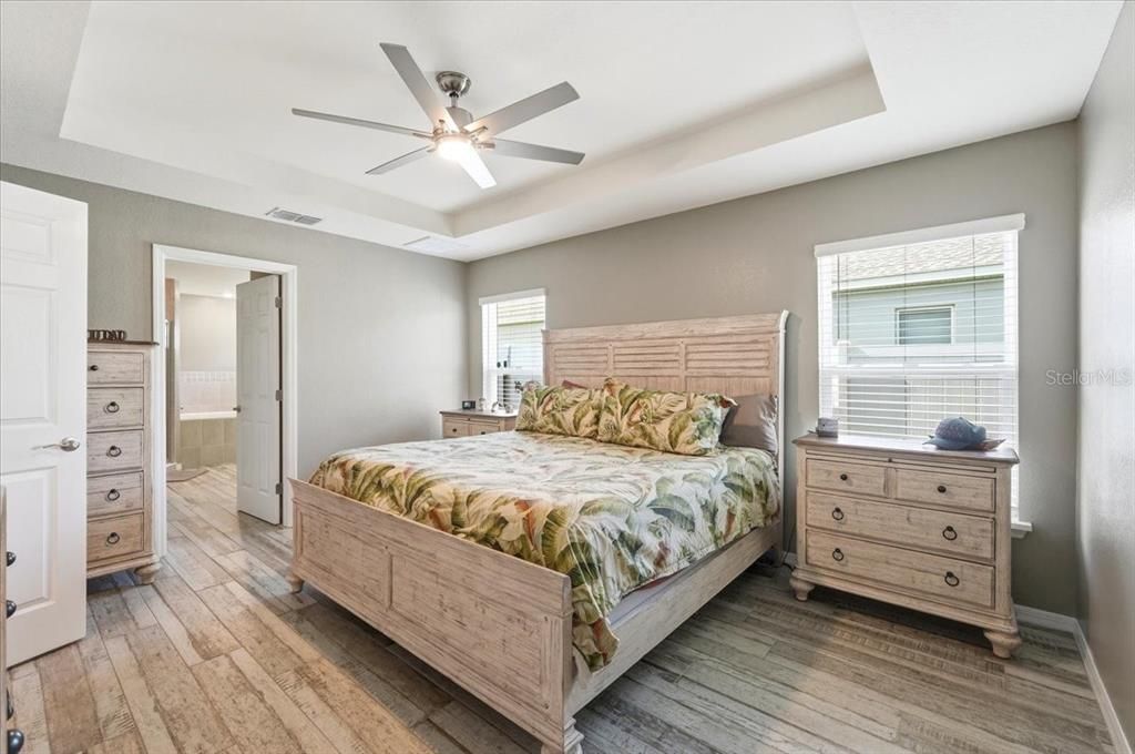 For Sale: $400,000 (3 beds, 2 baths, 1886 Square Feet)