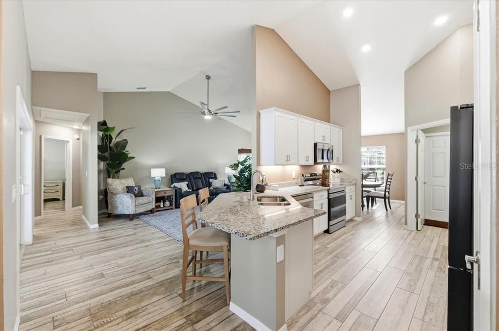 For Sale: $400,000 (3 beds, 2 baths, 1886 Square Feet)