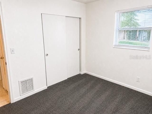 For Sale: $285,000 (2 beds, 1 baths, 1014 Square Feet)