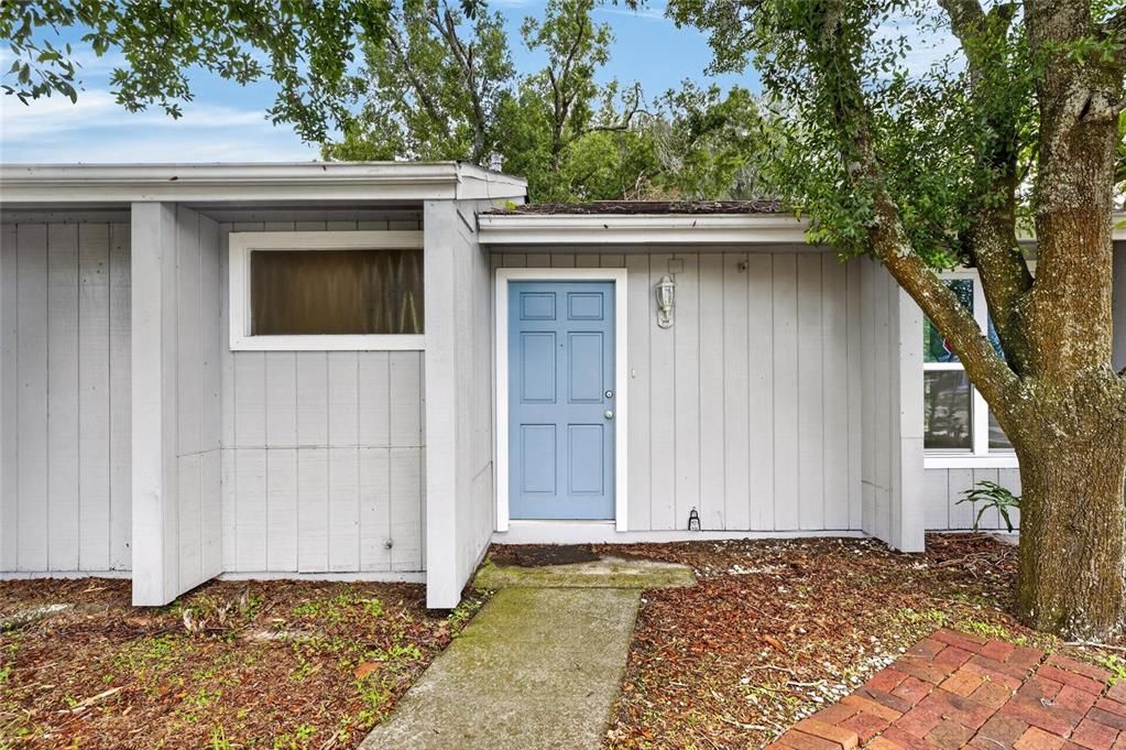 For Sale: $319,995 (3 beds, 2 baths, 1184 Square Feet)