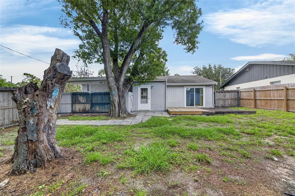 For Sale: $319,995 (3 beds, 2 baths, 1184 Square Feet)