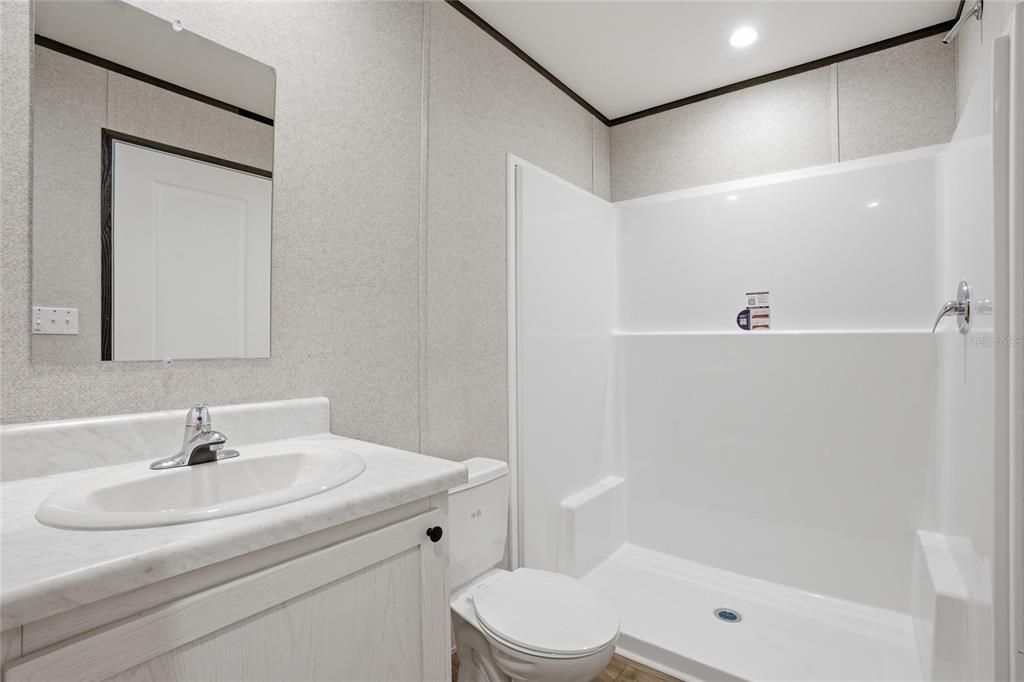 For Sale: $238,000 (2 beds, 2 baths, 747 Square Feet)