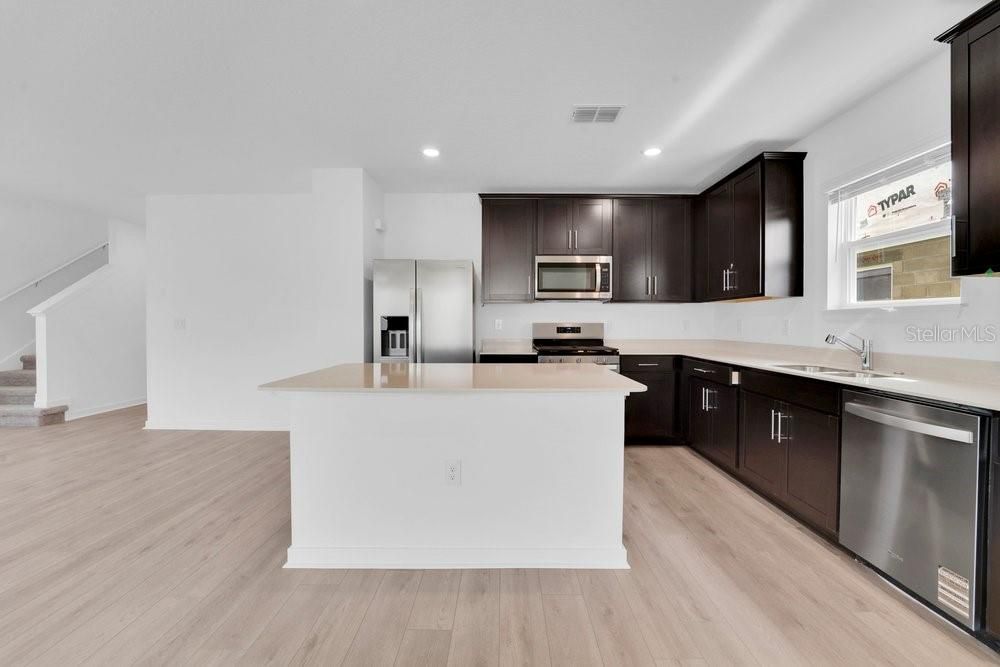 For Rent: $3,500 (5 beds, 3 baths, 2597 Square Feet)